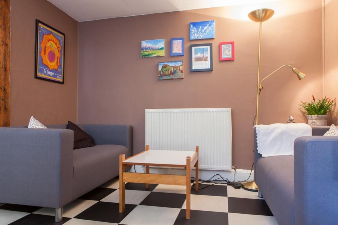Amazing 4 Bedroom Apartment Just Off The Meadows Единбург Екстериор снимка