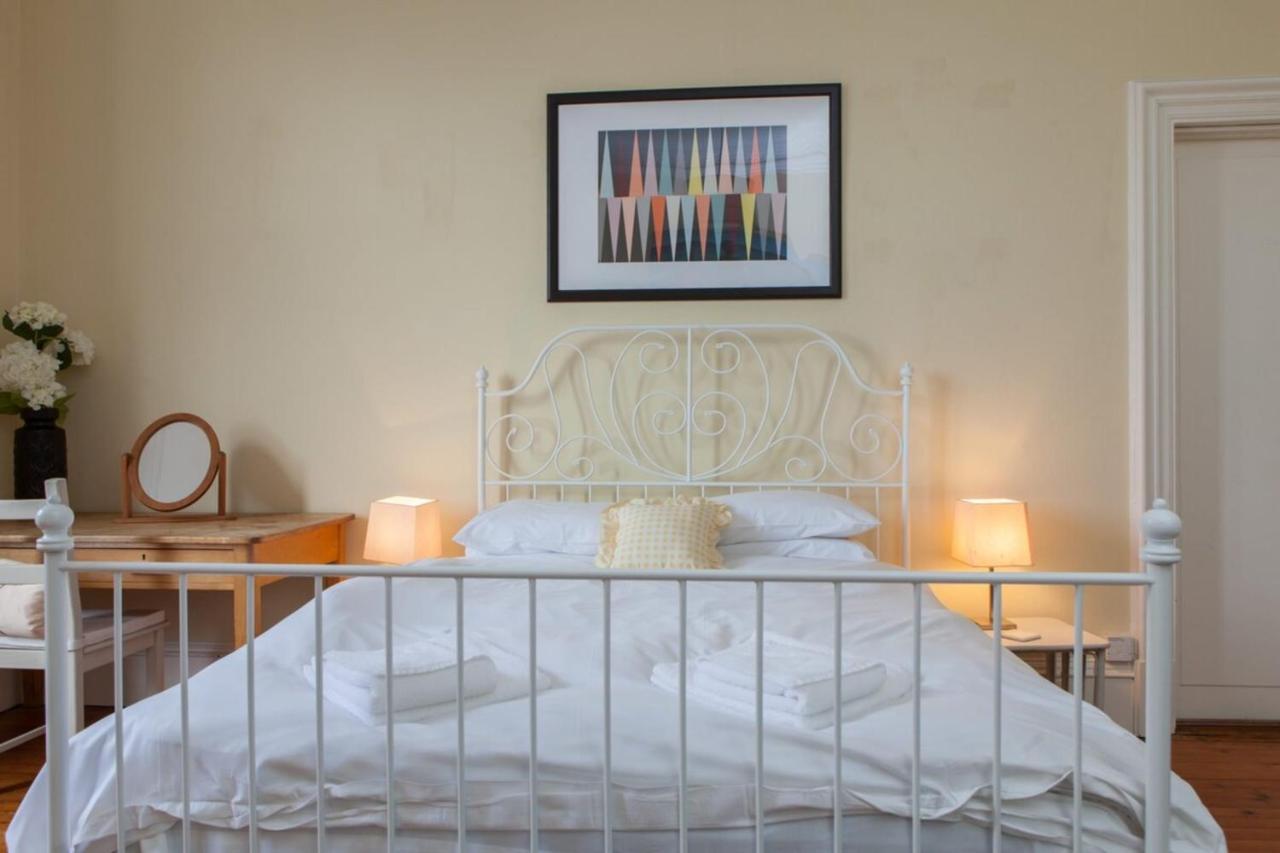Amazing 4 Bedroom Apartment Just Off The Meadows Единбург Екстериор снимка